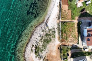 Terreno edificabile in prima fila al mare