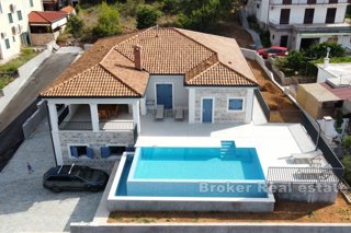 Una bellissima villa con vista sul mare