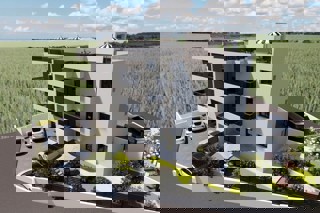 Attico con terrazza sul tetto e posto auto