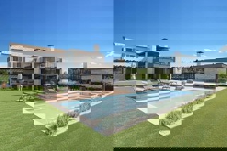 Villa moderna in posizione tranquilla vicino a Parenzo