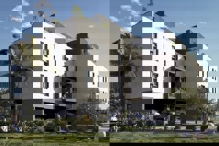 Nuova costruzione - appartamento con una camera da letto e loggia, vicino al mare