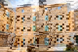 Casa in pietra nel cuore di Omiš