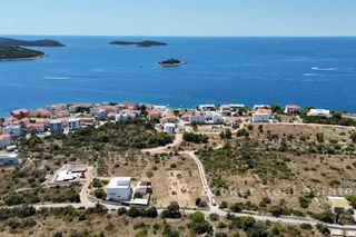 Terreno edificabile con vista mare