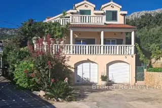 Casa con splendida vista sul mare