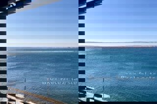 Casa in prima fila al mare