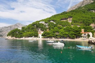 Terreno edificabile con vista aperta sul mare