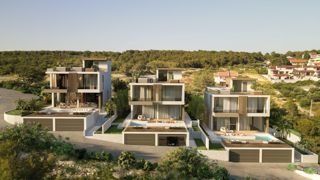Ville di lusso in costruzione con vista mare