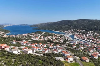 Terreno edificabile con vista mare