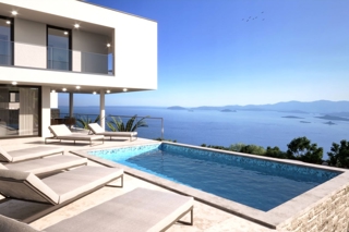 Moderna villa con piscina e spettacolare vista mare