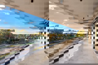 Attico con vista panoramica e terrazza sul tetto