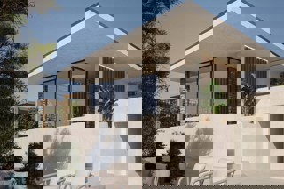 Terreno edificabile con progetto in prima linea sul mare