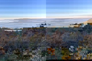 Terreno edificabile con vista mare ai piedi del Biokovo