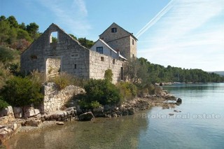 Piccolo castello, in vendita