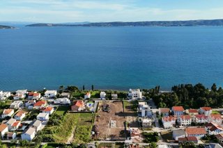 Terreno edificabile vicino al mare con vista