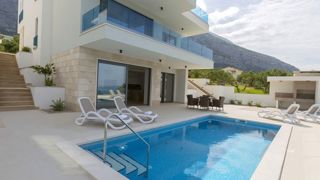 Splendida villa con vista panoramica sul mare