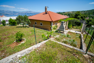 Casa indipendente con vista mare
