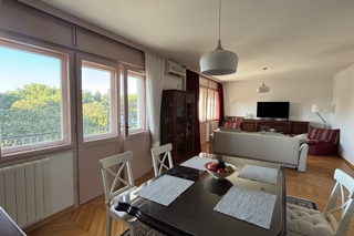 Ampio appartamento in posizione eccezionale