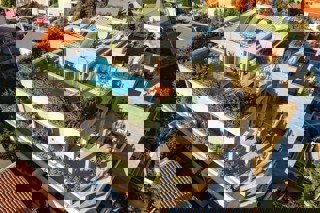 Attico di lusso con piscina privata e terrazza panoramica