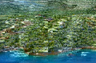 Villa moderna con vista panoramica sul mare