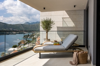 Moderno appartamento con vista mare