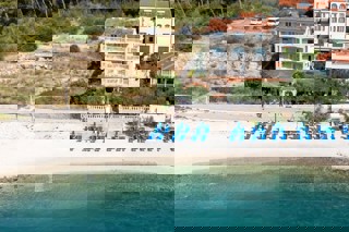 Hotel in prima fila sul mare