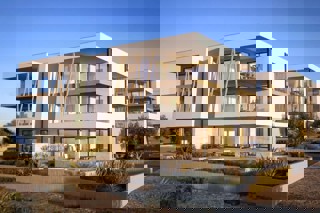 Appartamento di lusso in un nuovo edificio con piscina