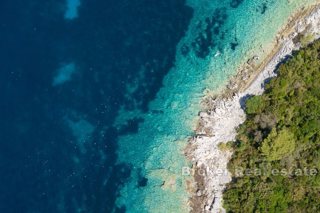 Terreno edificabile attraente, prima fila al mare