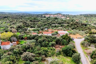 Terreno edificabile in un tranquillo ambiente mediterraneo