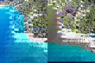 Una proprietà unica situata in prima fila sul mare
