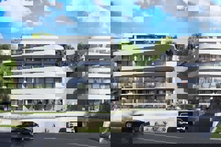 Ampio appartamento al piano terra con giardino, jacuzzi e vista mare