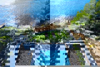 Villa in prima fila al mare