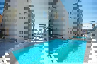 Appartamento con tre camere da letto in centro