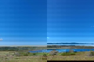 Terreno con permesso di costruire e vista mare