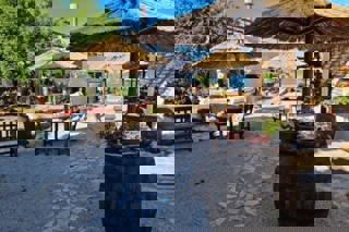 Un complesso turistico unico in una posizione prestigiosa sul mare