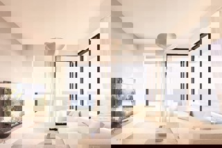 Ampio appartamento con tre camere da letto in un nuovo edificio