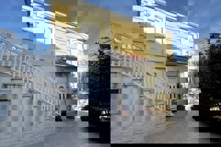 Casa con vista mare e progetto di ristrutturazione