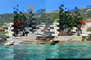 Proprietà spaziosa in prima fila al mare