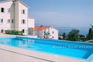 Magnifica villa con vista sul mare aperto