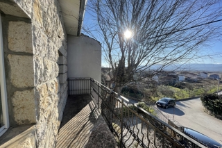 Casa indipendente su due piani