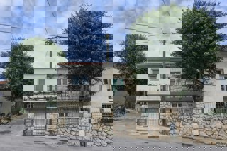 Casa indipendente su due piani