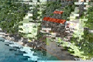 Villa in prima fila mare