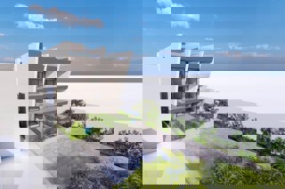 Appartamento di lusso in un nuovo edificio con piscina