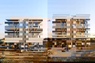 Appartamento in un edificio di nuova costruzione con piscina