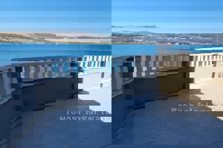 Casa con appartamenti vicino alla spiaggia e al mare