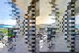 Appartamento con due camere da letto in prima fila sul mare