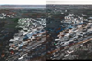 Appartamenti idilliaci all'interno di un complesso moderno