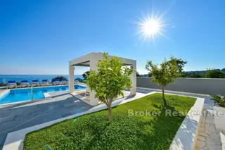 Graziosa villa appartamento con vista mare