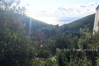 Terreno edificabile con vista mare