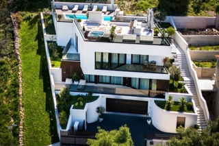 Villa di lusso con vista panoramica sul mare