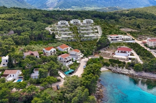 Terreno edificabile esclusivo in prima fila sul mare con progetto